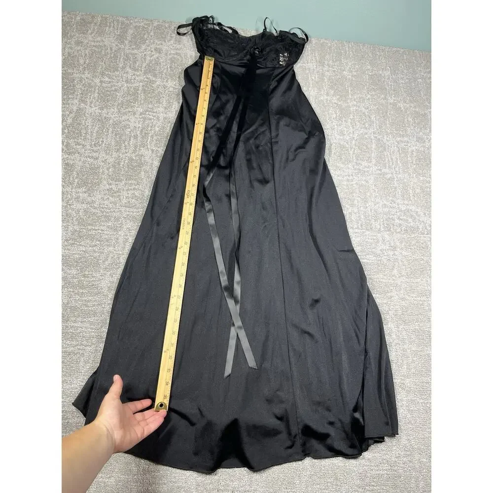 Intimate Attitudes Black Lace Maxi Nightgown Vintage 1X Whimsigoth Dark Fairy